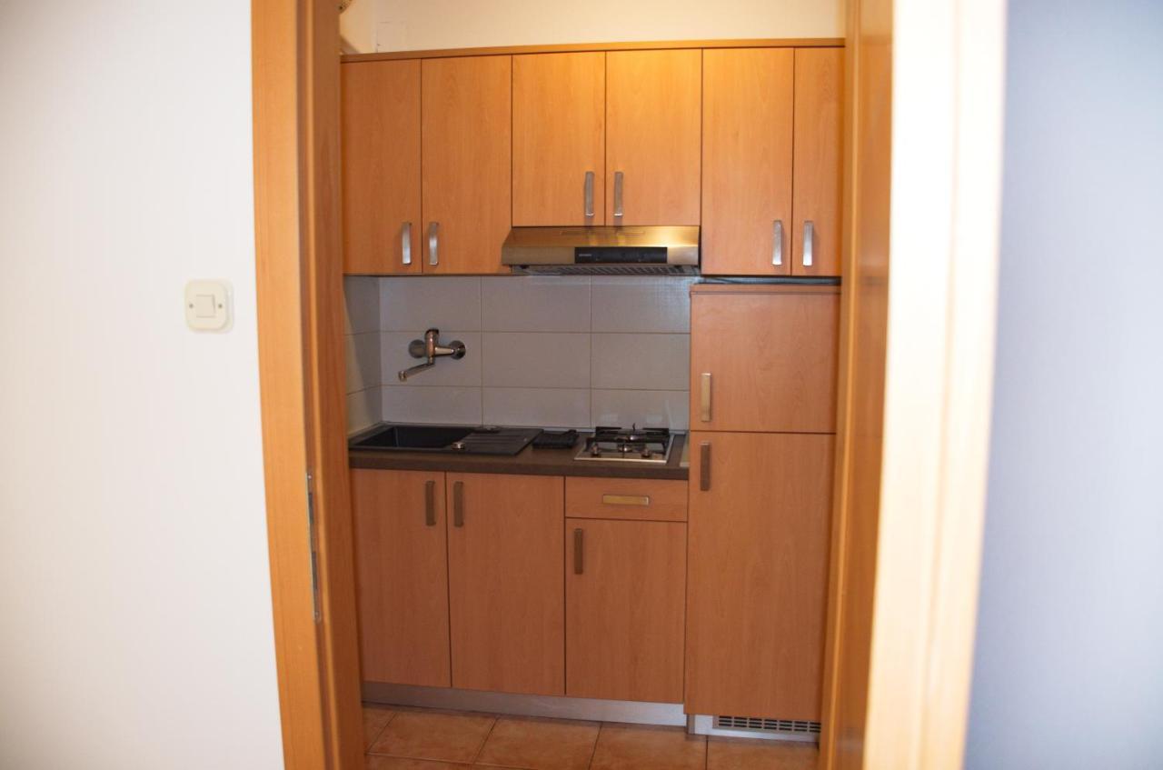 Apartments Marea Novalja Exterior photo